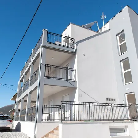 Zilic Apartment Kastel Stari