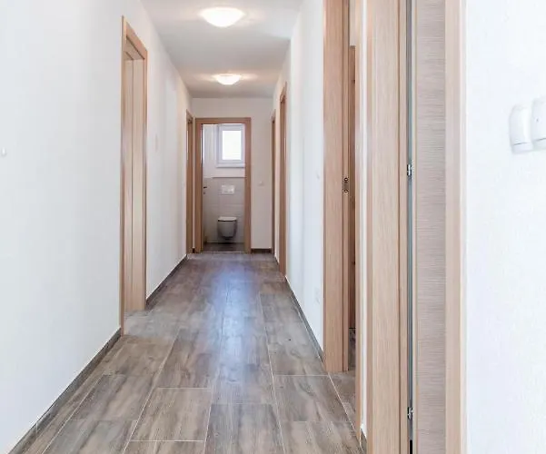 Apartament Zilic *